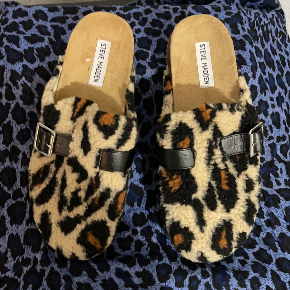 Furry, Steve Madden leopard mules..